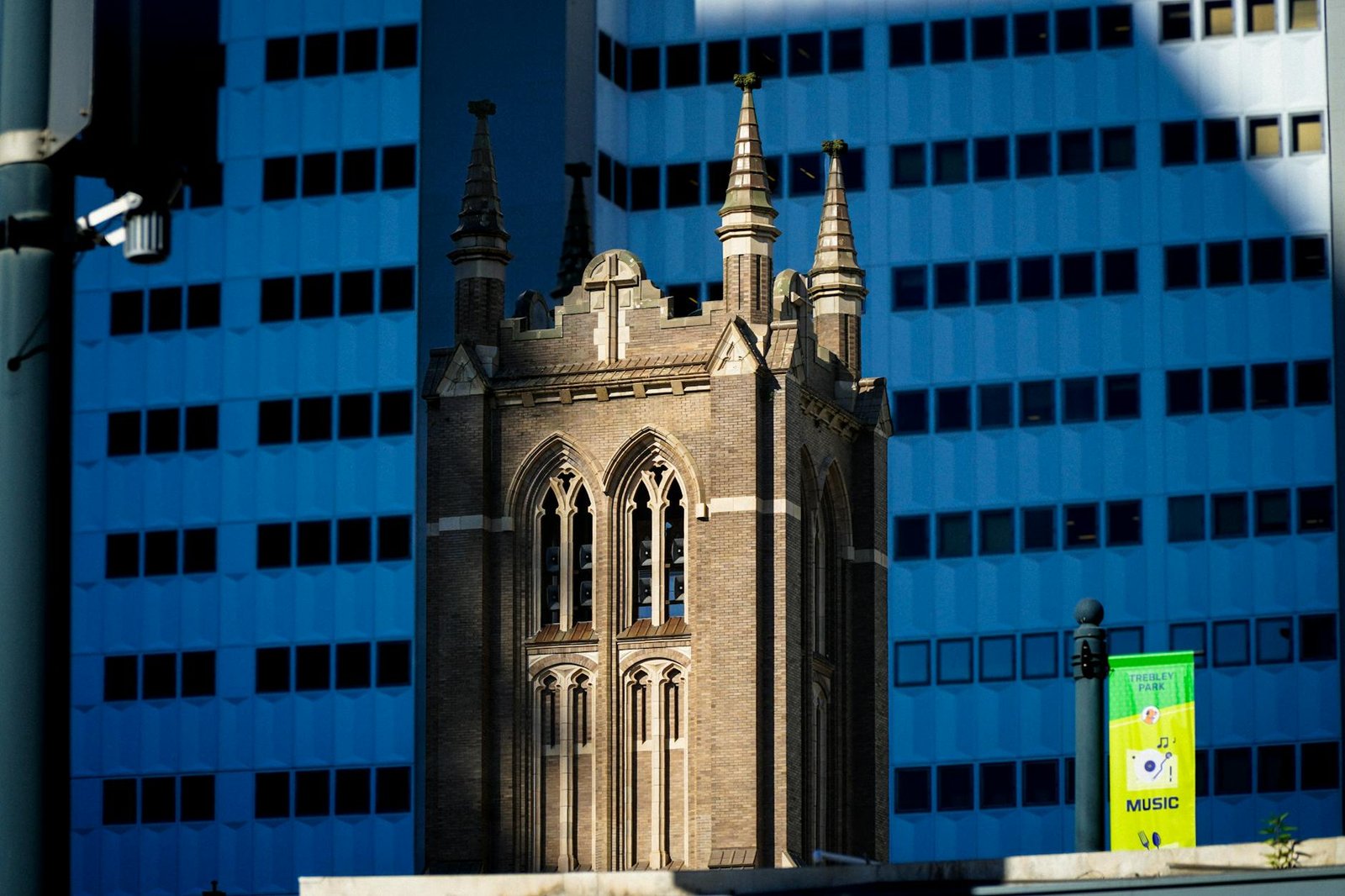 Las Mejores Organizaciones para Latinos en Houston 2026: Guía Completa de Recursos y Apoyo